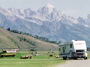 Cover - Camper, 2009.