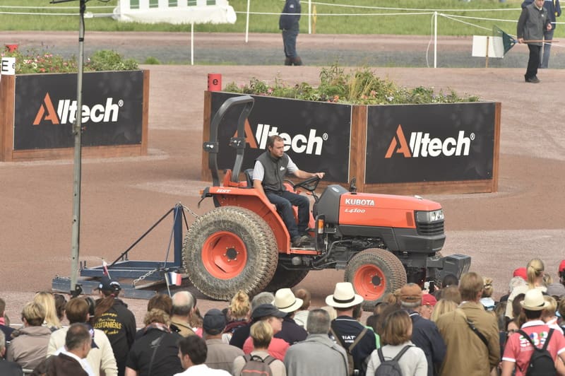 weg1-driving-obstacles-9-6-14-0005830-dderosaphoto