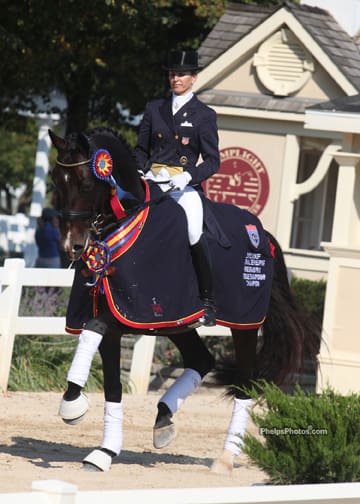 Lisa Wilcox and Horses Unlimited's stallion Pikko del Cerro HU, 2012. (Photo: PhelpsPhotos.com)