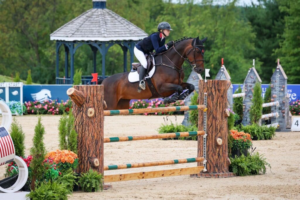 Carlee McCutcheon and Coco Mercedes. ©Leslie Potter/US Equestrian