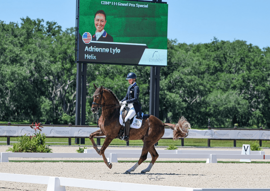 Adrienne Lyle and Helix (Photo: Susan J Stickle)