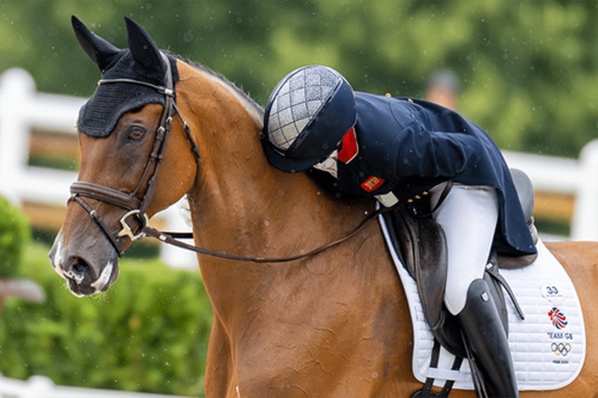 Laura Collett (GBR) and LONDON 52 during Eventing Dressage at the Chateau de Versailles for the Paris 2024 Olympic Games. © FEI/Benjamin Clark