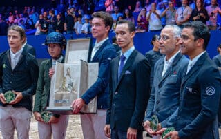 The attendance of H.R.H. Crown Prince Moulay El Hassan underscored Morocco’s deep royal connection to the equestrian world. After the prizegiving, the Crown Prince stood surrounded by the top five finishers — Tim Brennan, El Ghali Boukaa, Mouda Zeyada, Molly Hughes Bravo, and Mans Thijssen — a moment capturing the sport’s global camaraderie and shared love of horses. 📸 © Adèle Renauldon / R&B Presse