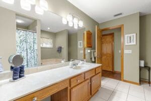 8. Full Bath 1, 5381 SW 33rd St_Ocala, FL