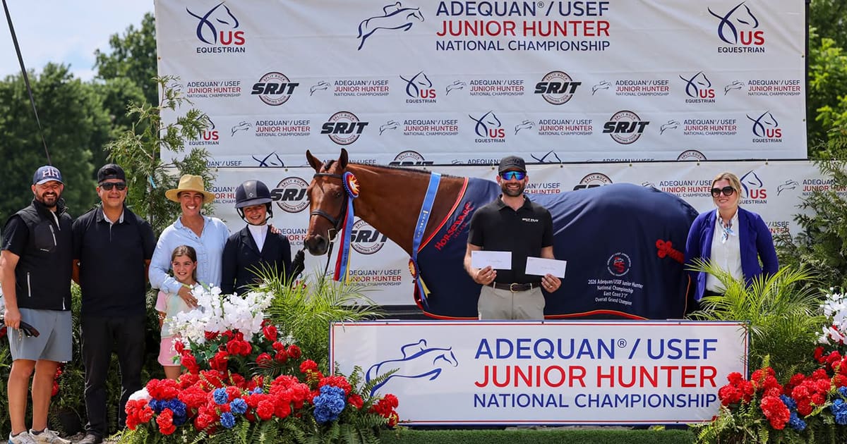 Overall 3'3" Grand Champions, Paige Buzby and A La Minute Z (©US Equestrian)