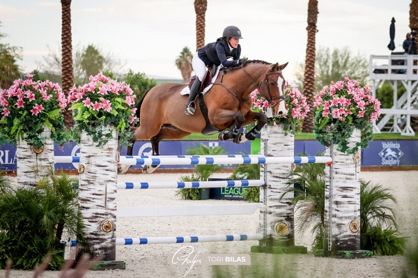 Kelli-Cruciotti-VanderVeen (USA) and Halifax van de Conyenberg