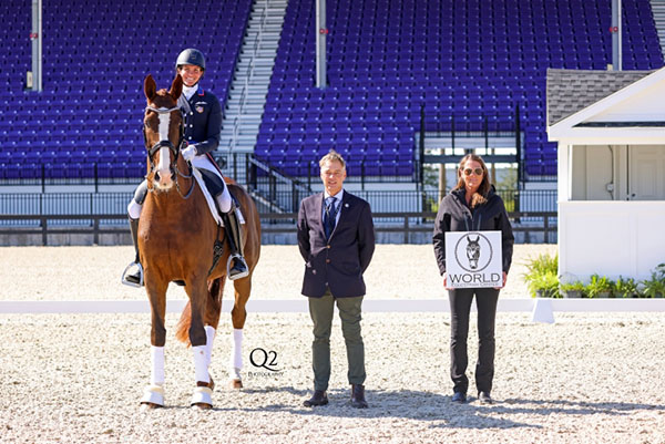 Anna Marek and Duvel (Photo: Q2 Photography)