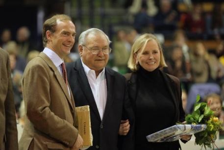 Prince Donatus von Hessen, Doug Leatherdale, and Louise Leatherdale at the Trakehner Verband prize-giving ceremony honoring Herzensdieb. (Photo: Stefan Lafrentz)