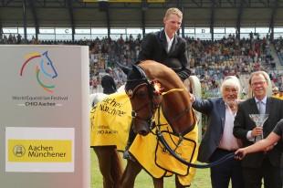 http://ds.dressagedaily.com/sites/default/files/imagecache/article_full_hz/0719chio_aachenmunchener.jpg