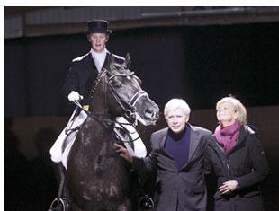 Totilas, Matthias Rath and shared owners Paul Schockemöhle and Ann Kathrin Linsenhoff (Photo Julia Rau www.rauphoto.de)
