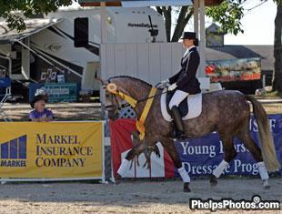 Debbie Hill on River Side Lady, 2007. (Photo Credit: PhelpsPhotos.com)