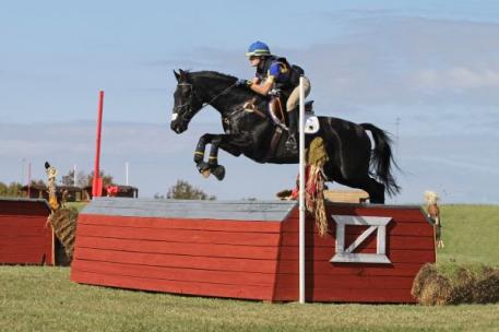 Amanda Hund and Pik Pilot. Photo by Terrie Hatcher