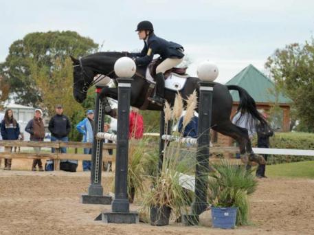 Amanda Hund and Pik Pilot. Photo by Terrie Hatcher 