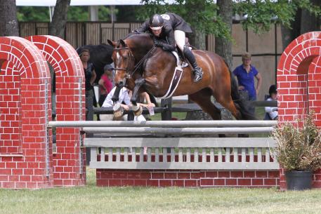 Anna Pavlov and Adelante