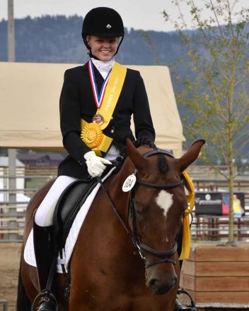 Bronze Medalist Asia Ondaatje Rupert used HorseShow.com to help her prepare for a Bronze Medal-winning ride at the USEF Dressage Seat Medal Finals (Photo: yourhorses.ifp3.com/Kathleen Bryan)