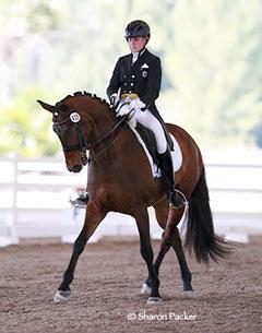 Kassie Barteau riding Delano Credit: SharonPacker.com