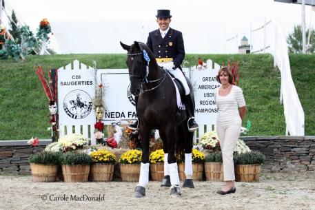 : Dr. Cesar Parra and Van the Man kicked off the fall season with a win in the Grand Prix CDI at the 2012 New England Dressage Festival Fall Festival. (Photo: Carole MacDonald)