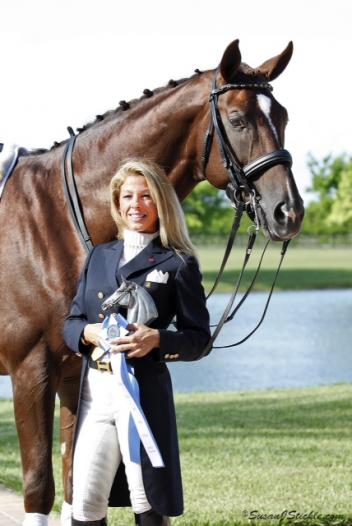 Dawn Bernardo and Desperado. (Photo: courtesy of SusanJStickle.com)