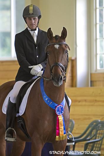 Dexter (Johnson) winner of the DG Bar Cup for Four-Year-Olds with a 70 percent (Photo: Stacy Lynne Photography)