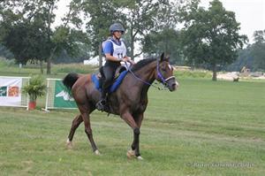 Cassandra Roberts of the USA Southeast and Viktory Banner finishing the 75-mile endurance race (Brant Gamma Photography)
