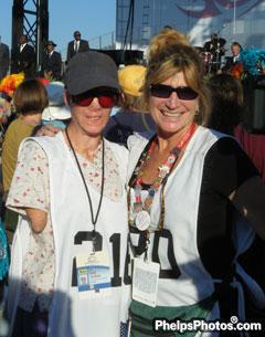 Holly Jacobson and DressageDaily's Mary Phelps enjoy the Lyle Lovett Concert at closing ceremonies of the Alltech/FEI World Equestrian Games