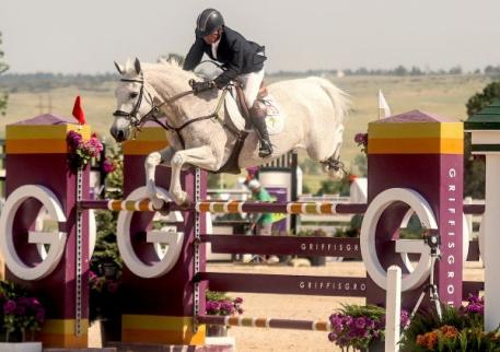 John Pearce and Chianto. Photo by Mary Adelaide Brakenridge