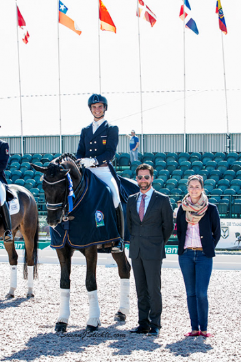 Juan Matute, Jr. and Don Diego Ymas with judge Hans-Christian Matthiesen (DEN) and Cora Causemann of Equestrian Sport Productions  Photo: SusanJStickle