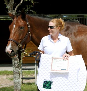 Kelly Jennings, of Cocoa, FL and her American Warmblood mare Lexington captured the AA High Score at the Wellington Classic Dressage Fall Challenge I Show
