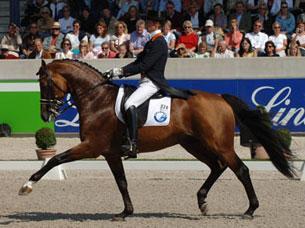 Competing for Holland, Lingh and Edward Gal