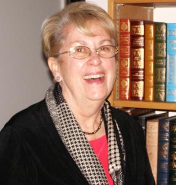 Maryal Barnett is a FEI “C” Dressage Judge, an USEF “S” Dressage Judge and a Canadian Equestrian Federation Senior Dressage Judge