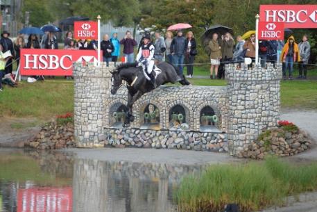  Michael Jung (GER) rides like a true champion across country at the HSBC FEI European Eventing Championships in Malmö (SWE) to maintain his individual lead on Halunke FBW and keep Germany ahead in the team standings. (Photo: Kit Houghton/FEI).