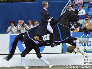 Matthias Rath and Totilas with the Grand Prix for Kur at the 2012 CDI Hagen(Photo: © Selene Scarsi)