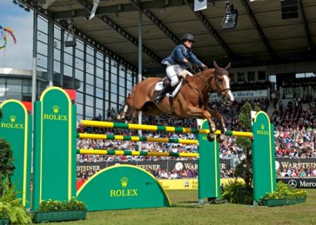 Janika Sprunger riding Palloubet d'Halon