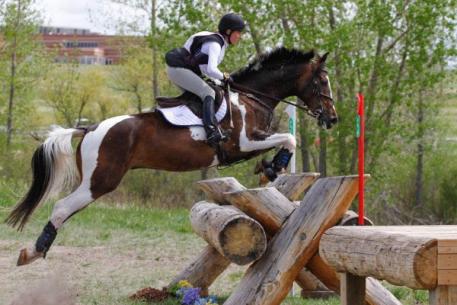 Sydney Conley Elliott and SaffariO. Photo by Mary Adelaide Brakenridge
