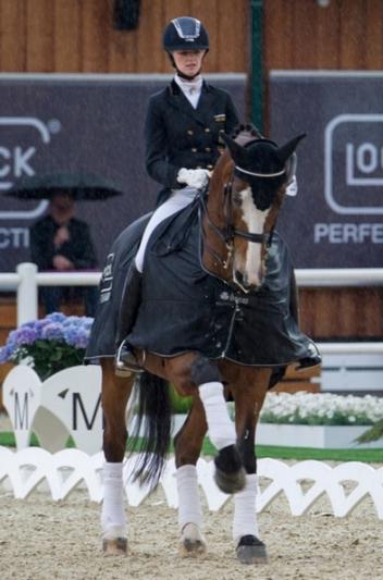 Young German rider Jill de Ridder and her 18-year-old Wellington (Photo: Nini Schäbel/GHPC)