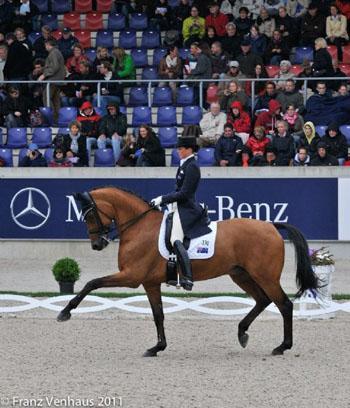 Lyndal Oatley and Potifar (Photo: Franz Venhaus)