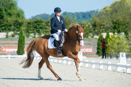 Hannelore Brenner (GER) & Women of the World