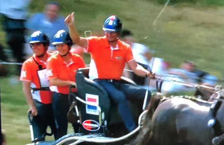 Happy Team DeRonde finishing Aachen Marathon 