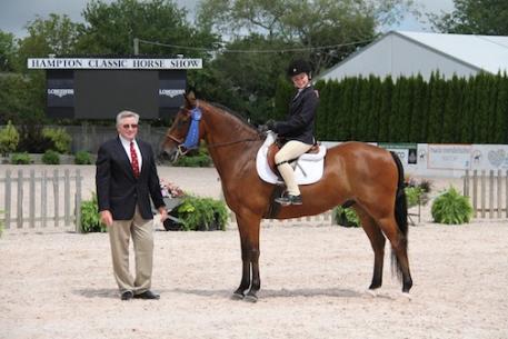 Judge Gary Duffy presented the LIHSSRD Walk-Trot Equitation Academy Class championship at the 40th annual Hampton Classic.
