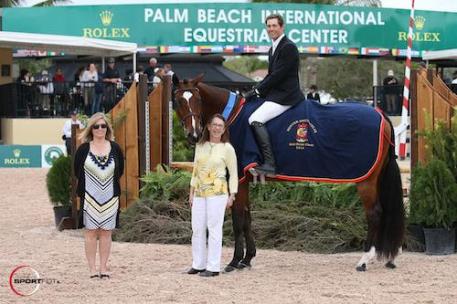 Hunter Kay and Temptation in their winning presentation  with Marla Holt of USHJA and Carol Cone.