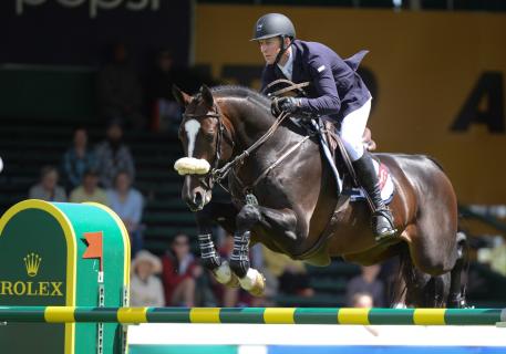 Jonathan McCrea and Aristoteles V 