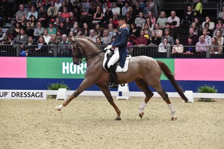 Hans Peter Minderhoud riding Glock's Flirt