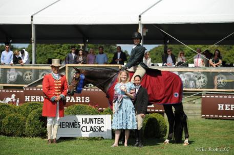 Stephanie Danhakl and Enough Said Win the 0,000 Hermes Hunter Classic