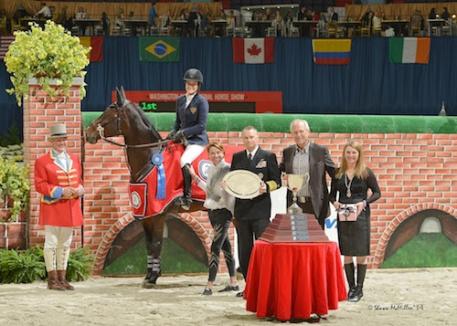 Jessica Springsteen and Lisona in their winning presentation. Photo© Shawn McMillen Photography