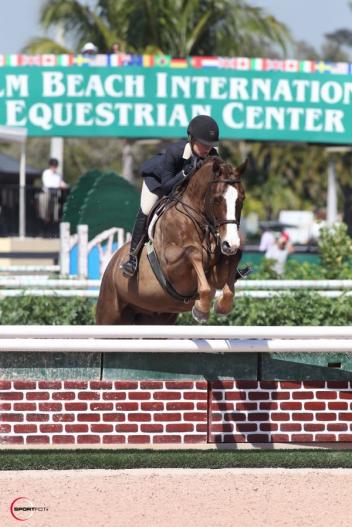 Jodi Vazquez and Friday Night, owned by Telford. Photo by Sportfot