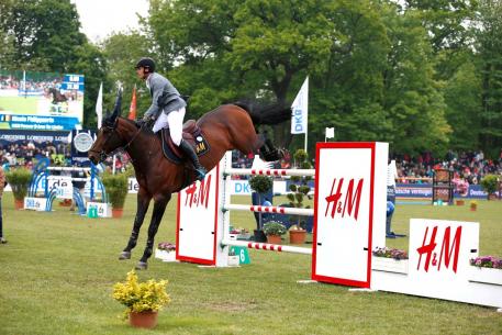 H&M rider Nicola Philippaerts en route to a fantastic fourth position in the H&M sponsored Longines Global Champions Tour of Hamburg Grand Prix.  Photo: Stefano Grass/LGCT 