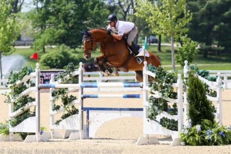  Scott Keach captured the $5,000 1.45m Open Jumper victory with Fedor at the Kentucky Spring Horse Show.