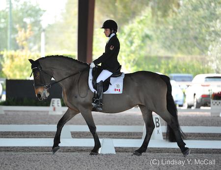 Robyn Andrews (CAN) and Fancianna, 2015. (Photo: (C) Lindsay Y. McCall)