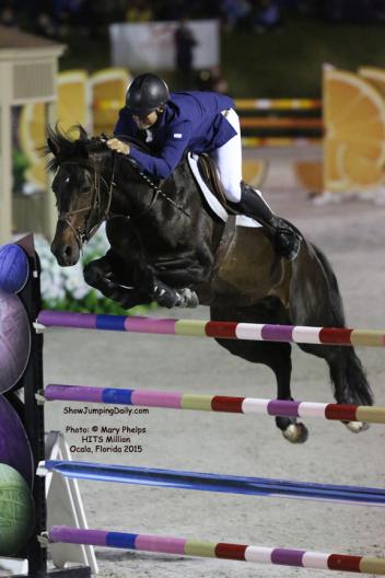 Charlie Jayne, of Elgin, Illinois, aboard Chill R Z, owned by Alex Jayne and Maura Thatcher, Photo: © Mary Phelps