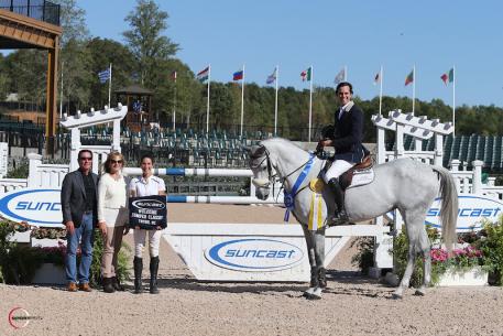 Andres Rodriguez in the presentation ceremony with Tom Tisbo, Jeannie Tisbo, and Lauren Tisbo of Suncast®
